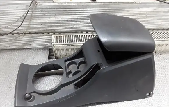 SsangYong Kyron Armrest
