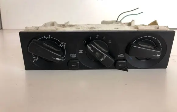 Mitsubishi Pajero Climate control unit