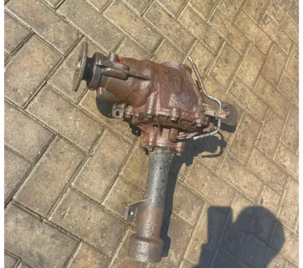 Land Rover Discovery 3 - LR3 Front axle beam 