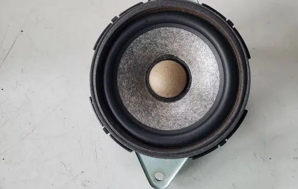KIA Sorento Panel speaker 963502PAA0