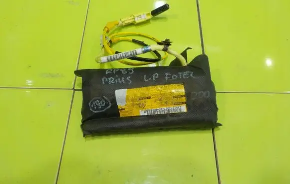 Toyota Prius (NHW20) Seat airbag PRZOD RP89