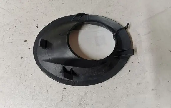 Ford Mondeo Mk III Front fog light trim/grill 89011DF