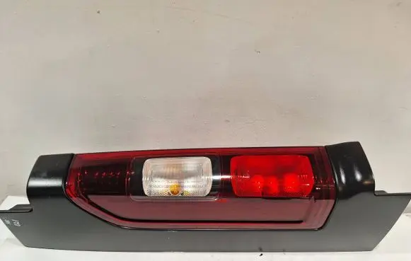 Renault Trafic III (X82) Rear/tail lights 265A64439R