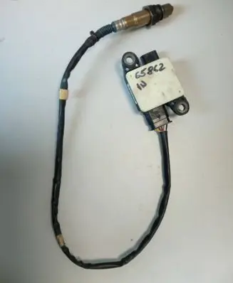 Volkswagen PASSAT B8 Lambda probe sensor 05L906261D NE65682