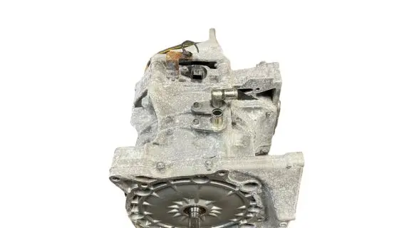 Nissan Leaf II (ZE1) Electric car motor 115269Z EM57 8A00A0050