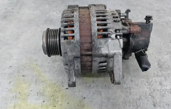 Opel Meriva A Generator/alternator 