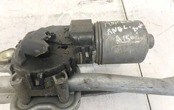 Ford Mondeo MK I Wiper motor