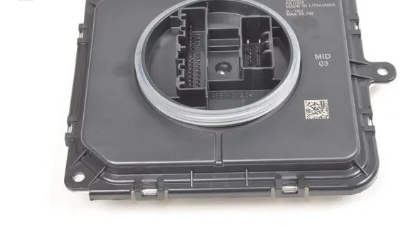 Volvo XC40 Voltage converter inverter 32420511