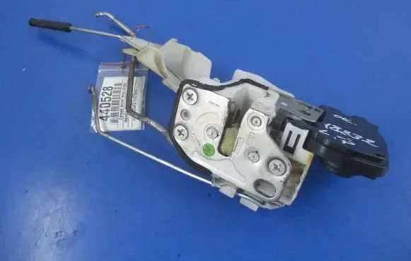 Honda Jazz Front door lock