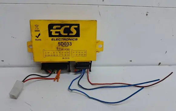 Toyota Prius (XW20) Tow bar trailer control unit/module 10R0413211 5D033 E1310R0413211