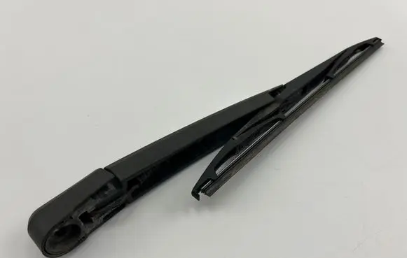 Opel Astra J Rear wiper blade