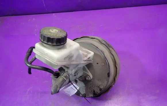 Toyota Avensis Verso Master brake cylinder