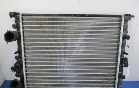 Renault Scenic I Coolant radiator