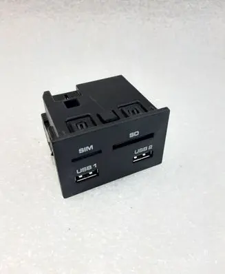 Porsche Macan (95B) USB socket connector 95B035736