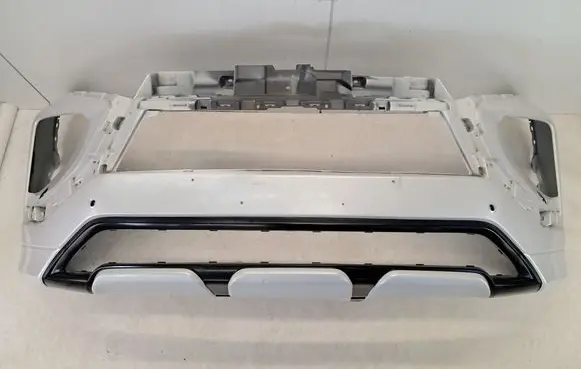 Mitsubishi Eclipse Cross Front bumper Z2540