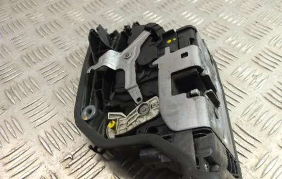 BMW X1 F48 F49 Front door lock 7281931