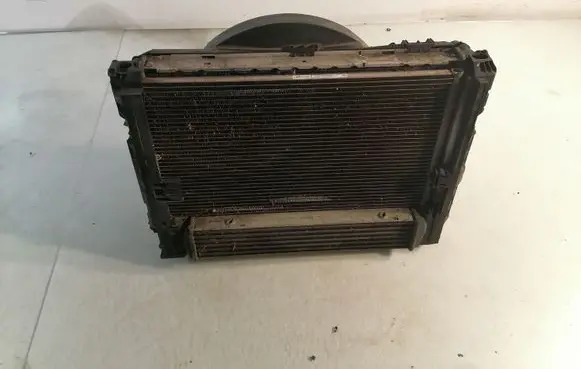 BMW 3 E90 E91 Radiator set 9229021 7801647 7561713