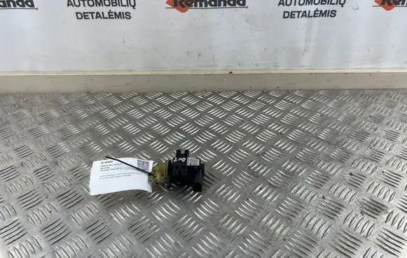 Volkswagen PASSAT B8 Turbo solenoid valve 04L131051AL