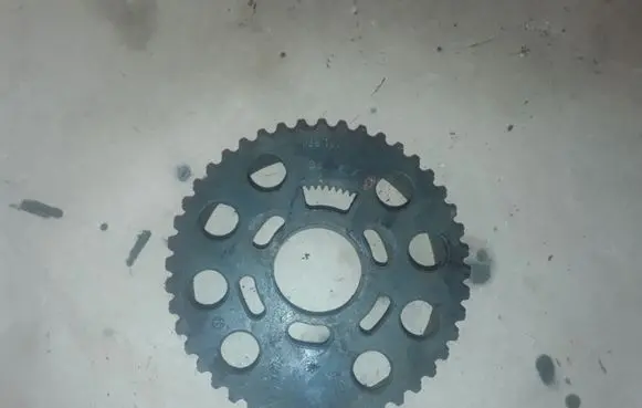 Volkswagen Tiguan Camshaft pulley/ VANOS 038109111E