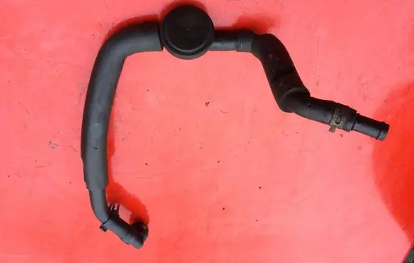 Renault Clio II Breather/breather pipe/hose 8200045745