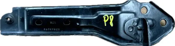 GMC Yukon Fender mounting bracket 23488049
