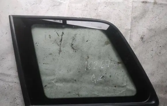 Mitsubishi Outlander Rear side window AS2