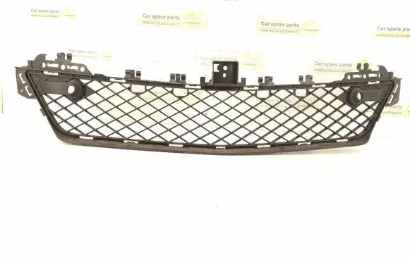 Mercedes-Benz C W204 Front bumper lower grill 2048851324 A2048851324