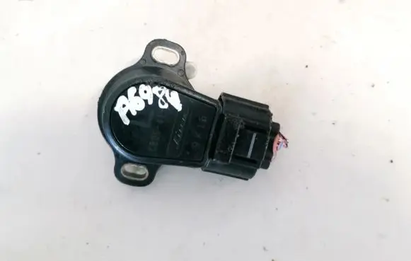 Mazda 626 Accelerator throttle pedal cb0541ac0 cb05-41-ac0