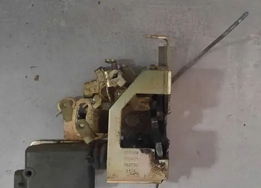 Renault Master II Rear door lock 352464 352465 352722
