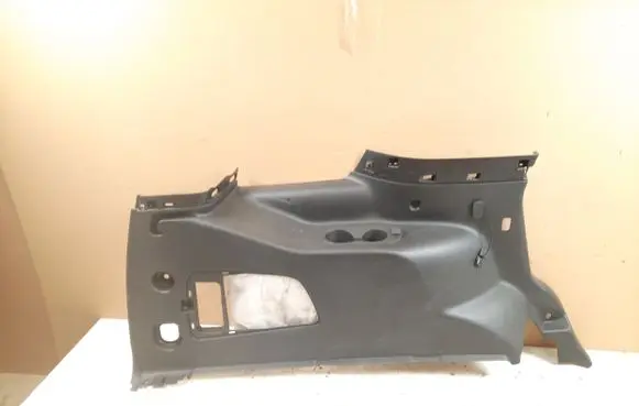 Cadillac Escalade IV Other trunk/boot trim element 23407855
