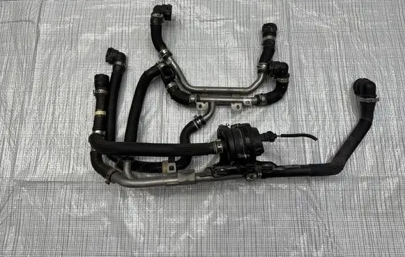 Maserati Grecale Water pump 52115758