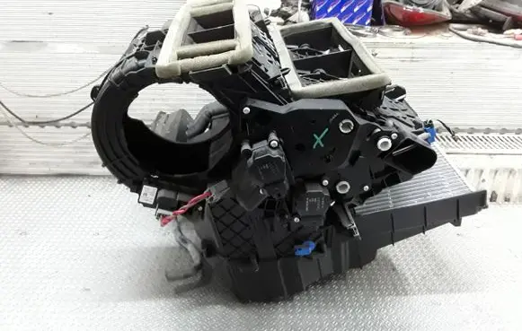Ford Grand C-MAX Interior heater climate box assembly AV6N19B555LH