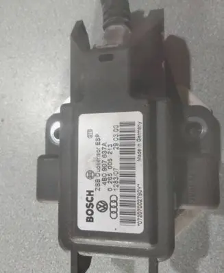 Audi A4 S4 B5 8D Accelerator pedal position sensor 4B0907637A 0265005213