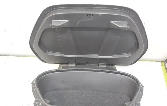 Volvo XC40 Front bonnet/hood damper/strut 32131200JLK097