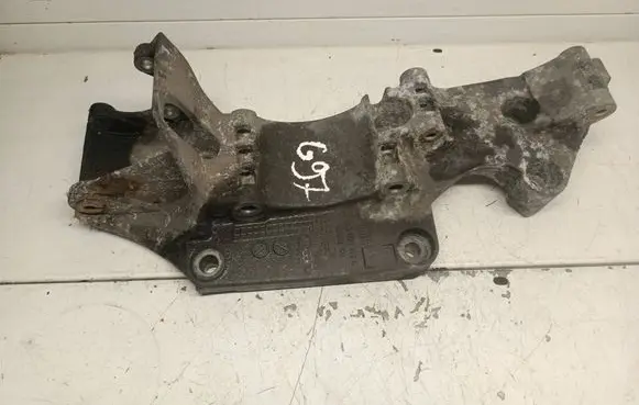 Volkswagen Golf IV Generator/alternator bracket 045903143C