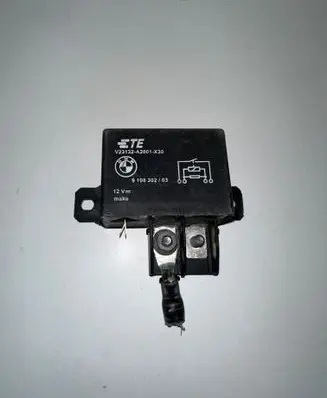 BMW X3 F25 Coolant fan relay 9198302 231324200133