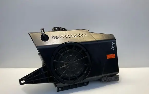 Mercedes-Benz E W211 Subwoofer speaker A2118202902 8ME491 18517128