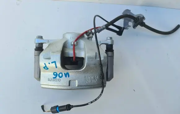 BMW 2 Active Tourer U06 Front brake caliper