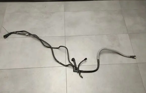 Land Rover Range Rover Sport L320 Vacuum line/pipe/hose AH229F321