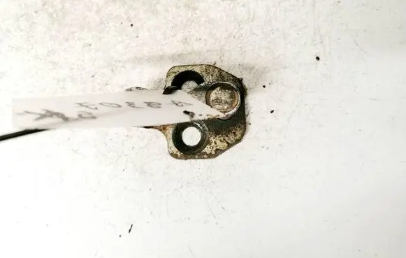 Iveco Daily 30.8 - 9 Front door lock loop/hook striker 