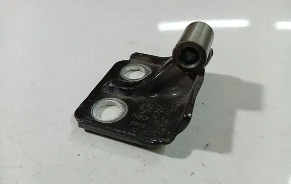 Alfa Romeo 147 Tailgate/trunk/boot hinge 