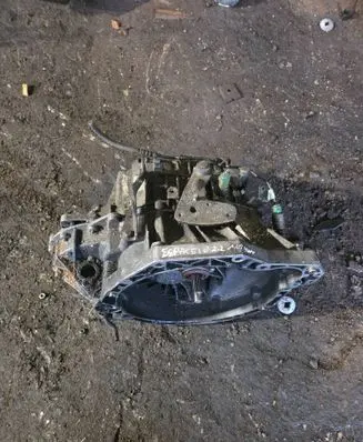 Renault Espace IV Manual 6 speed gearbox 820006527