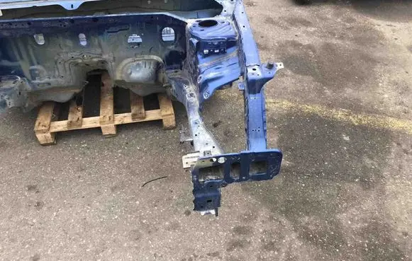 Front quarter panel