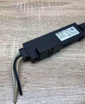 Volkswagen Golf VI Alarm control unit/module 3C0951171C