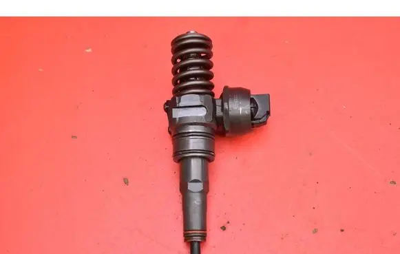 Fuel injector