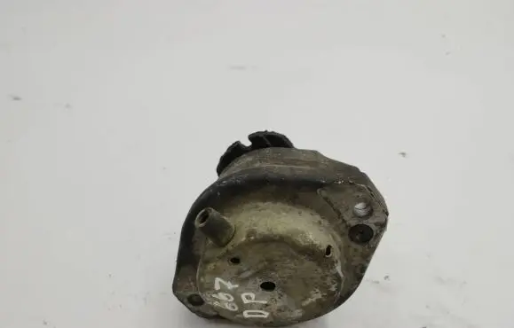 BMW 5 E60 E61 Engine mount bracket