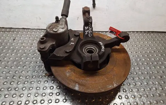 Renault Twingo II Front wheel hub spindle knuckle S14766005 8200663593