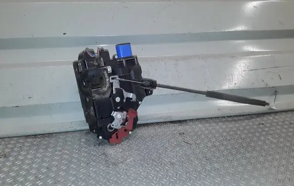 Front door lock