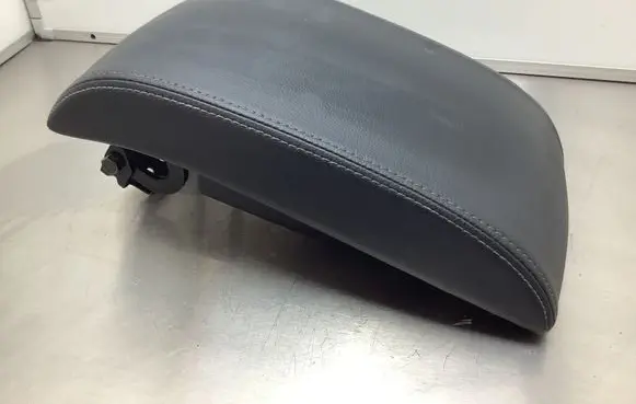 Ford Mondeo MK IV Armrest 6M21R044C82A