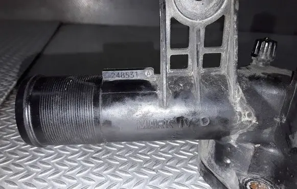 Thermostat/thermostat housing